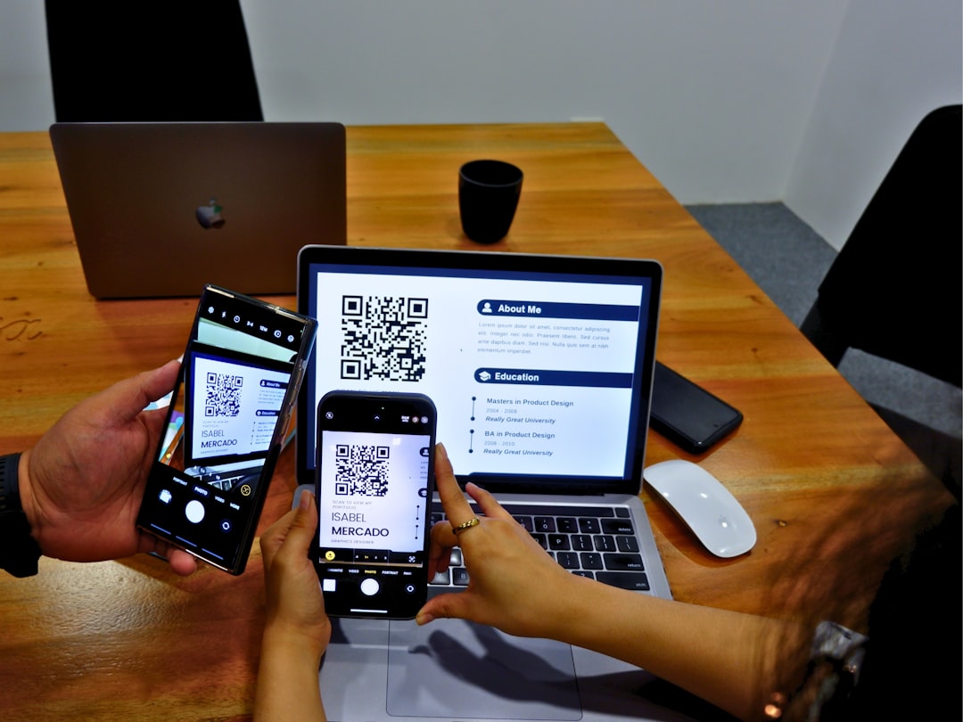 Dynamic QR Codes vs Static QR Codes: Which One Should You Choose for Marketing?
